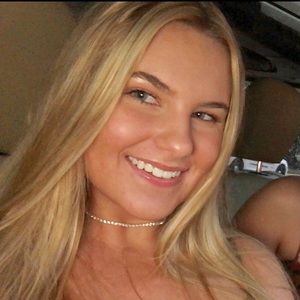 Meet your Posher, Ayssa